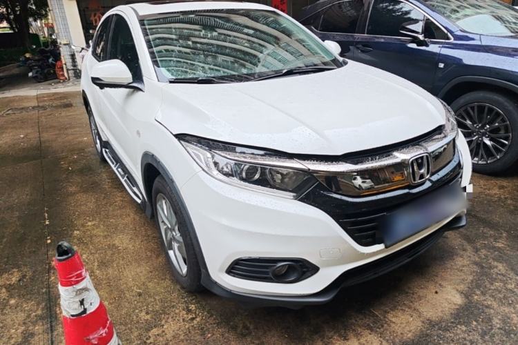 Used Honda Vezel 2020 1.5L CVT Elite Edition Front Right 45 Deg