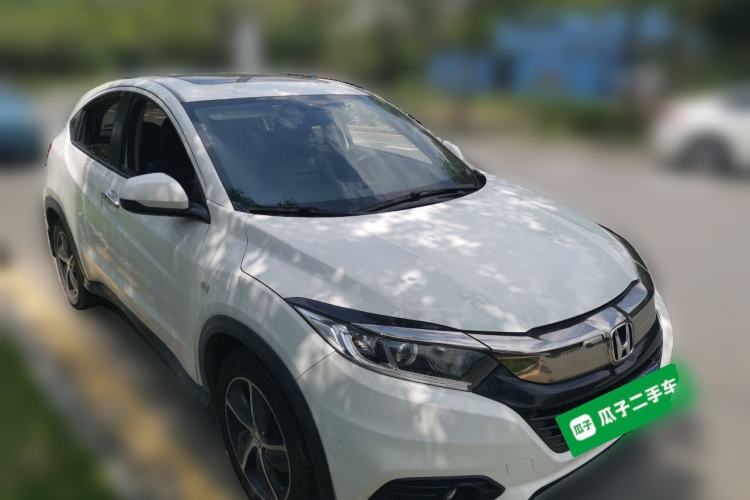 Used Honda Vezel 2020 1.5L CVT Pioneer Edition Front Right 45 Deg