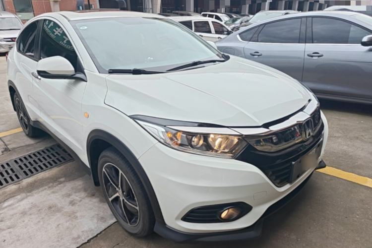 Used Honda Vezel 2020 1.5L CVT Pioneer Edition Front Right 45 Deg