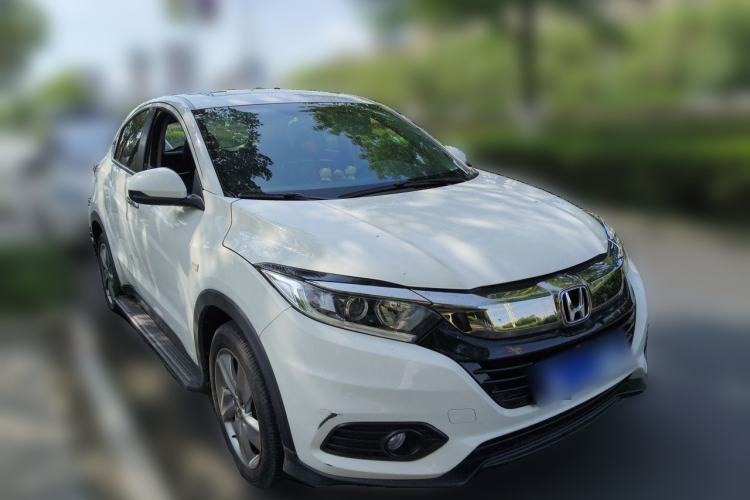 Used Honda Vezel 2020 1.5L CVT Elite Edition Front Right 45 Deg