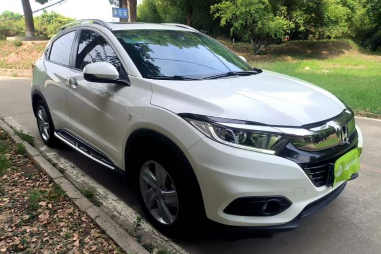 Used Honda Vezel 2020 1.5L CVT Elite Edition Front Right 45 Deg