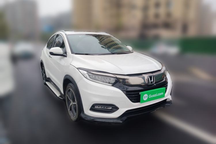 Used Honda Vezel 2020 1.5L CVT Luxury Edition Front Right 45 Deg