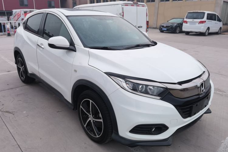 Used Honda Vezel 2020 1.5L CVT Pioneer Edition Front Right 45 Deg