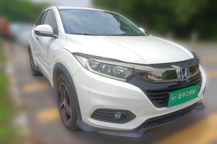 Used Honda Vezel 2020 1.5L CVT Luxury Edition Front Right 45 Deg