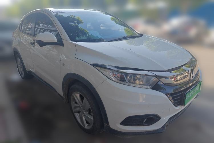Used Honda Vezel 2020 220 TURBO CVT Elite Edition Front Right 45 Deg