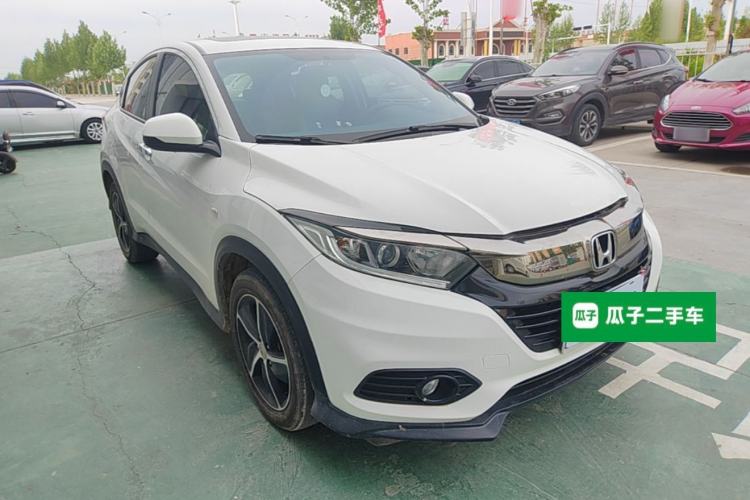Used Honda Vezel 2020 1.5L CVT Pioneer Edition Front Right 45 Deg