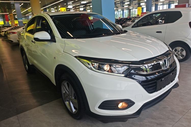 Used Honda Vezel 2020 220 TURBO CVT Elite Edition Front Right 45 Deg