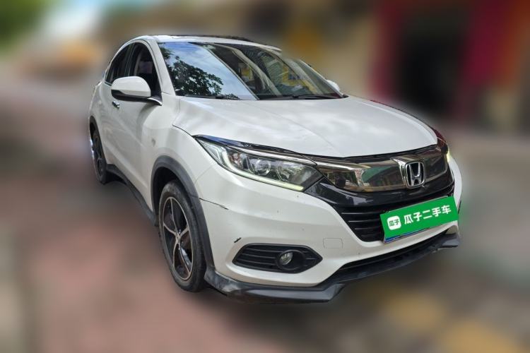 Used Honda Vezel 2020 1.5L CVT Pioneer Edition Front Right 45 Deg