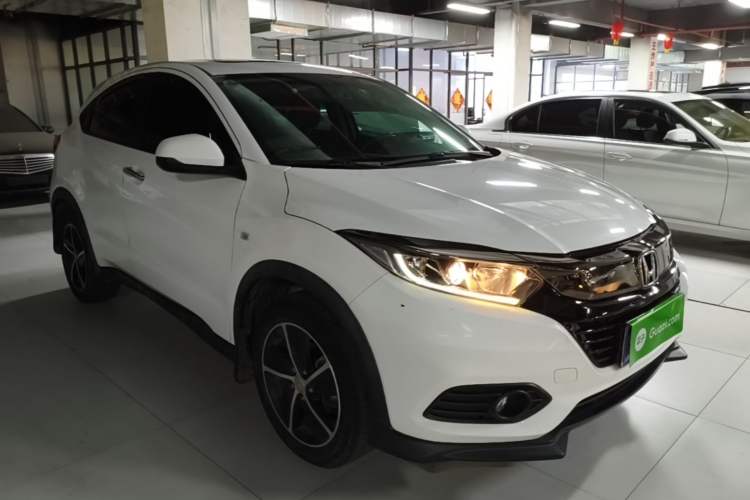 Used Honda Vezel 2020 1.5L CVT Pioneer Edition Front Right 45 Deg