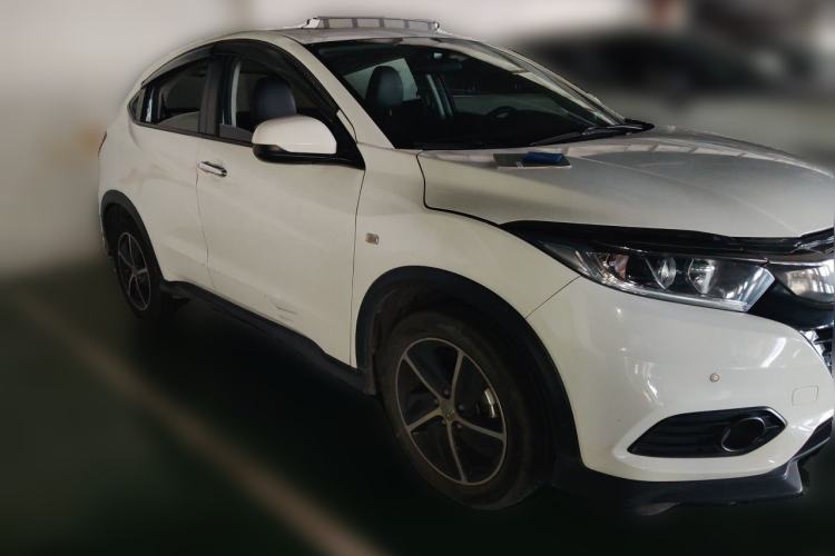 Used Honda Vezel 2020 1.5L CVT Pioneer Edition Front Right 45 Deg