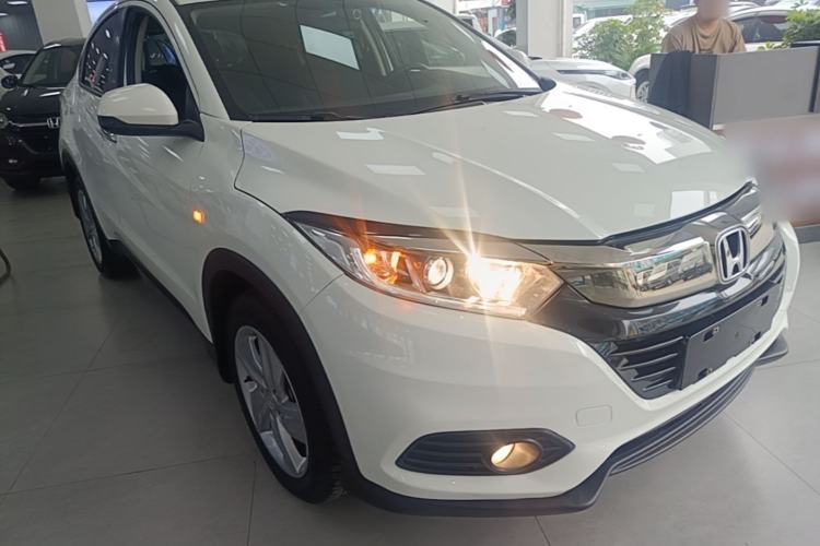 Used Honda Vezel 2020 1.5L CVT Elite Edition Front Right 45 Deg