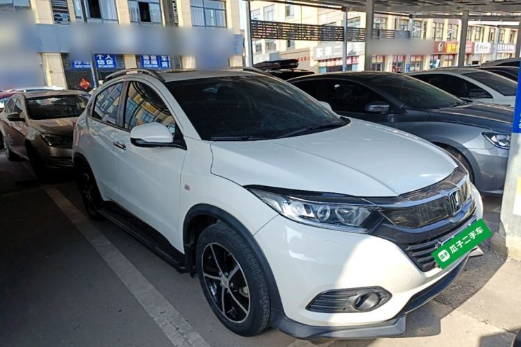 Used Honda Vezel 2020 1.5L CVT Pioneer Edition Front Right 45 Deg