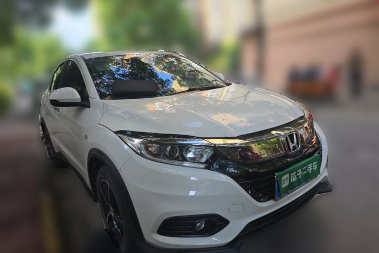 Used Honda Vezel 2020 1.5L CVT Pioneer Edition Front Right 45 Deg