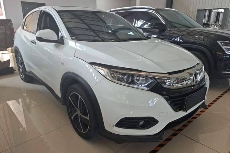 Used Honda Vezel 2020 1.5L CVT Pioneer Edition Front Right 45 Deg