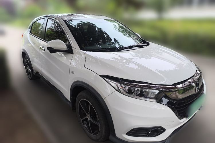 Used Honda Vezel 2020 1.5L CVT Pioneer Edition Front Right 45 Deg