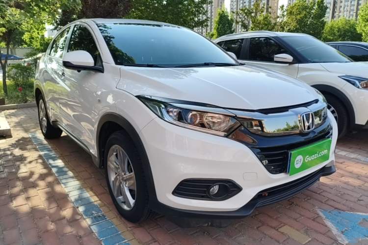 Used Honda Vezel 2020 1.5L CVT Elite Edition Front Right 45 Deg