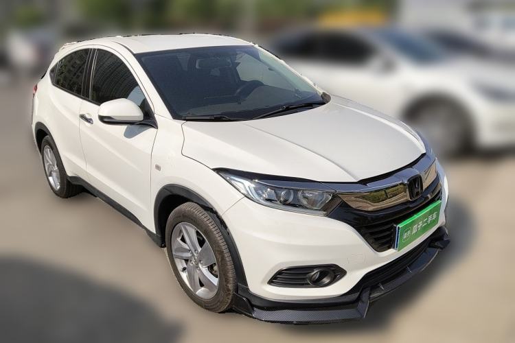 Used Honda Vezel 2020 220 TURBO CVT Elite Edition Front Right 45 Deg