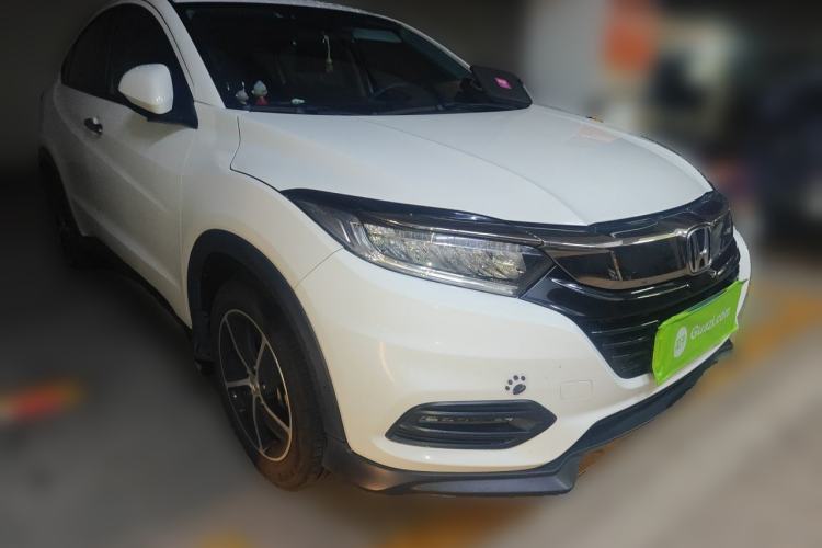 Used Honda Vezel 2020 220 TURBO CVT Luxury Edition Front Right 45 Deg