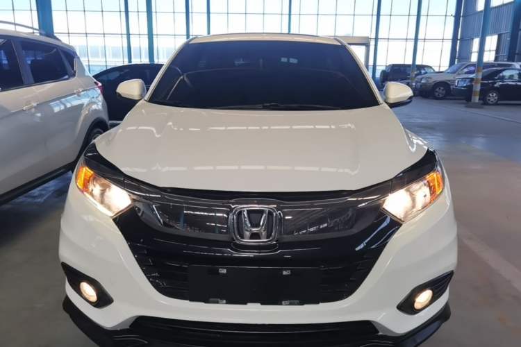 Used Honda Vezel 2020 1.5L CVT Pioneer Edition Front