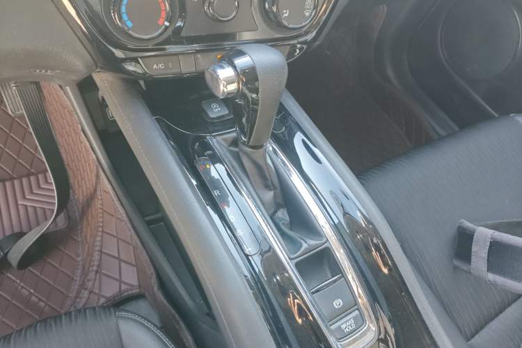 Used Honda Vezel 2020 1.5L CVT Pioneer Edition Gear Lever