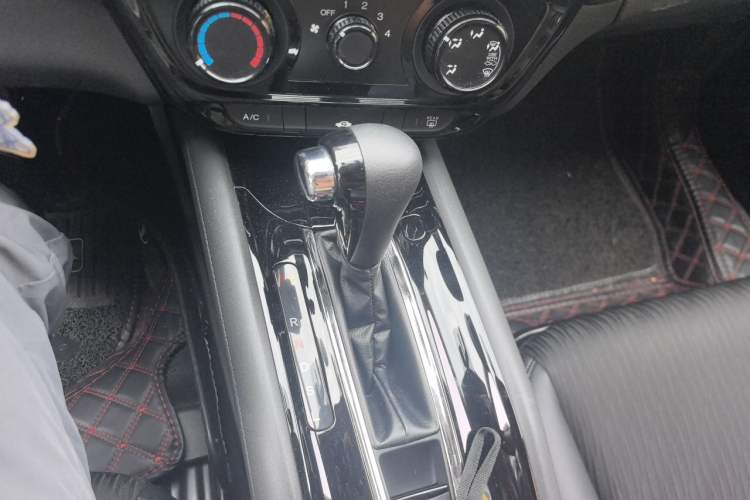 Used Honda Vezel 2020 1.5L CVT Pioneer Edition Gear Lever