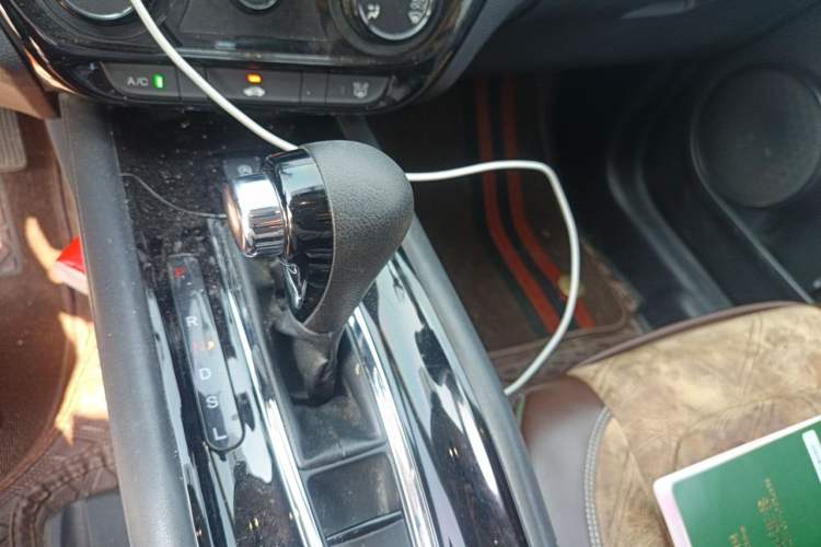 Used Honda Vezel 2020 1.5L CVT Pioneer Edition Gear Lever
