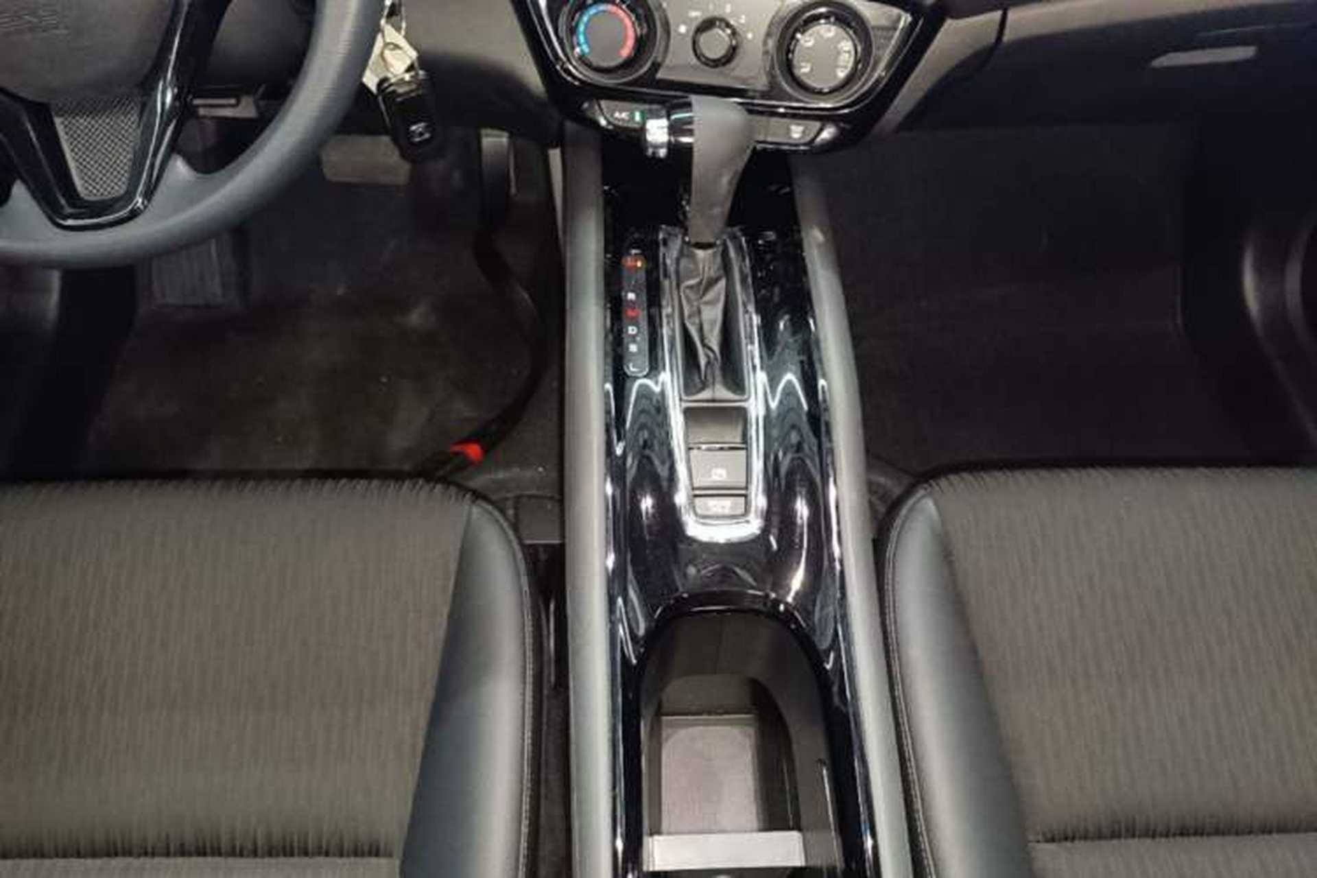 Used Honda Vezel 2020 1.5L CVT Pioneer Edition Gear Lever