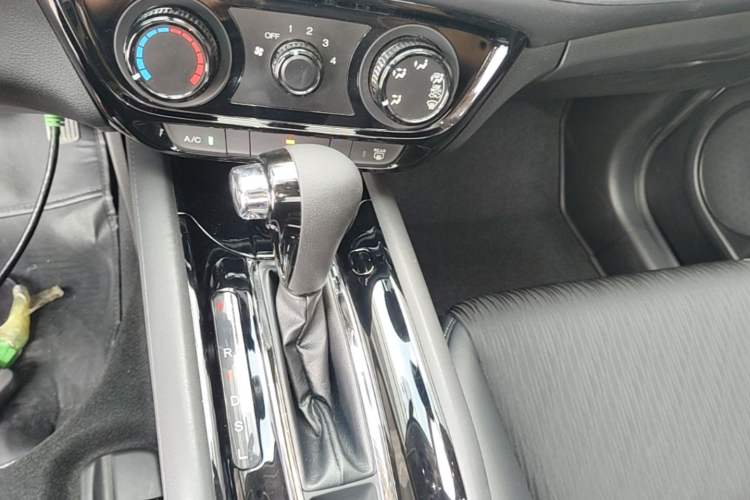 Used Honda Vezel 2020 1.5L CVT Pioneer Edition Gear Lever