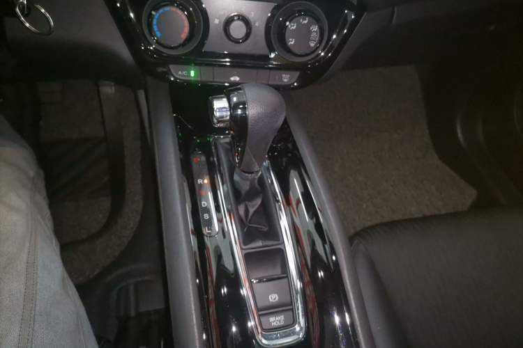 Used Honda Vezel 2020 1.5L CVT Pioneer Edition Gear Lever