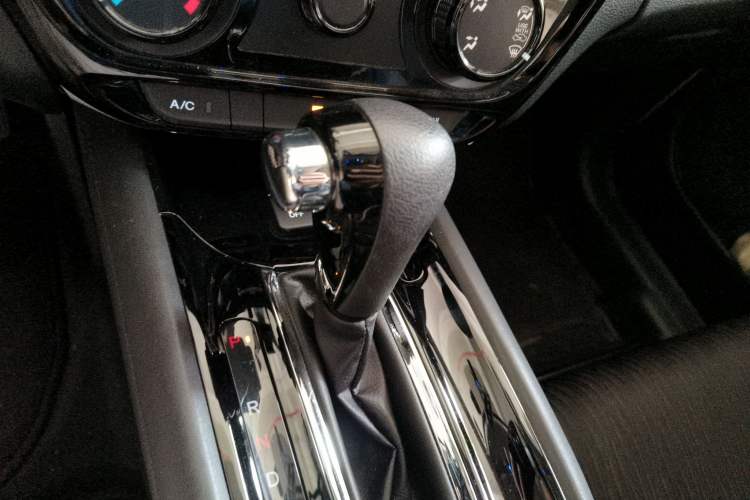 Used Honda Vezel 2020 1.5L CVT Pioneer Edition Gear Lever