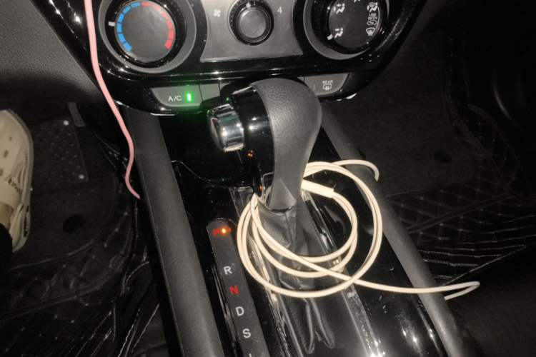 Used Honda Vezel 2020 1.5L CVT Pioneer Edition Gear Lever