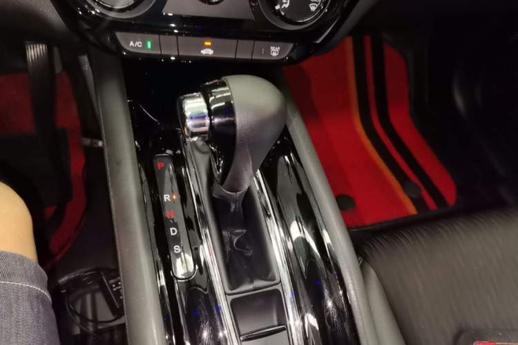 Used Honda Vezel 2020 1.5L CVT Pioneer Edition Gear Lever