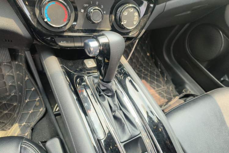 Used Honda Vezel 2020 1.5L CVT Elite Edition Gear Lever