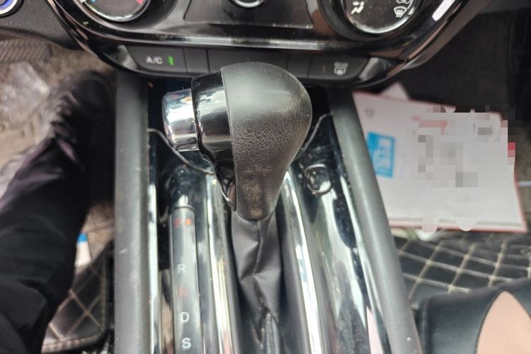 Used Honda Vezel 2020 1.5L CVT Pioneer Edition Gear Lever