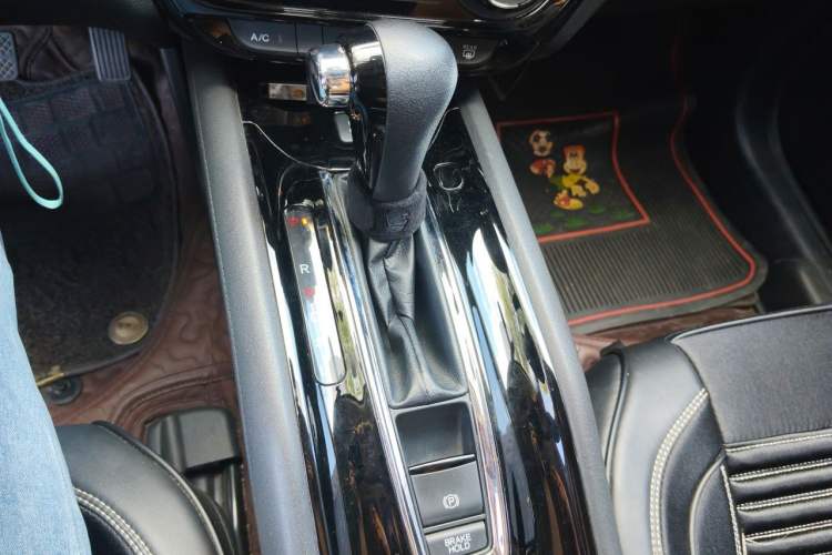 Used Honda Vezel 2020 1.5L CVT Elite Edition Gear Lever