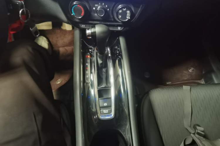 Used Honda Vezel 2020 1.5L CVT Pioneer Edition Gear Lever