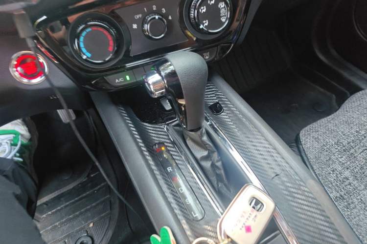 Used Honda Vezel 2020 1.5L CVT Luxury Edition Gear Lever