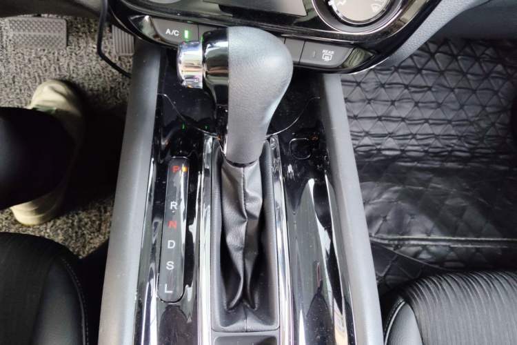 Used Honda Vezel 2020 1.5L CVT Pioneer Edition Gear Lever