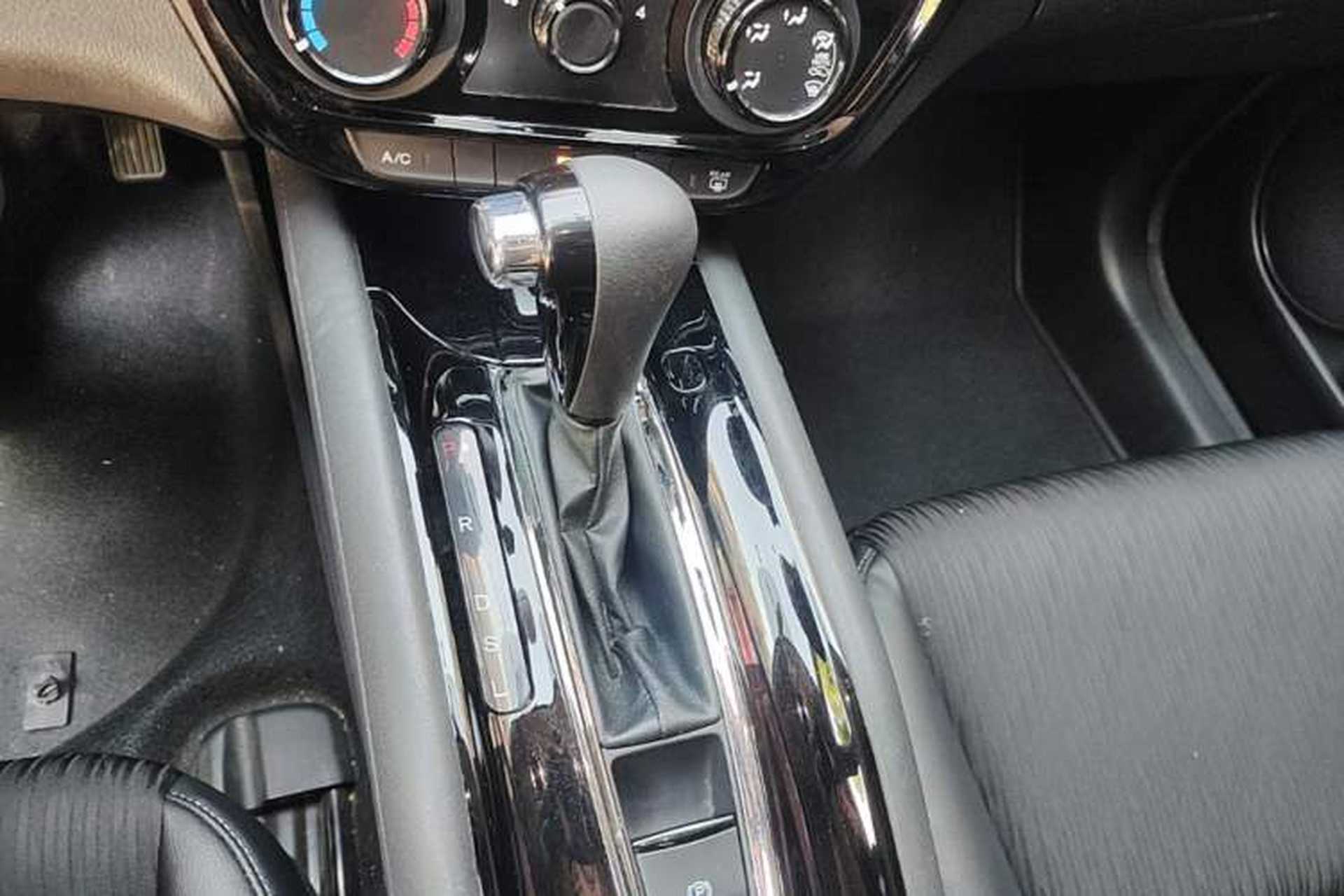 Used Honda Vezel 2020 1.5L CVT Pioneer Edition Gear Lever