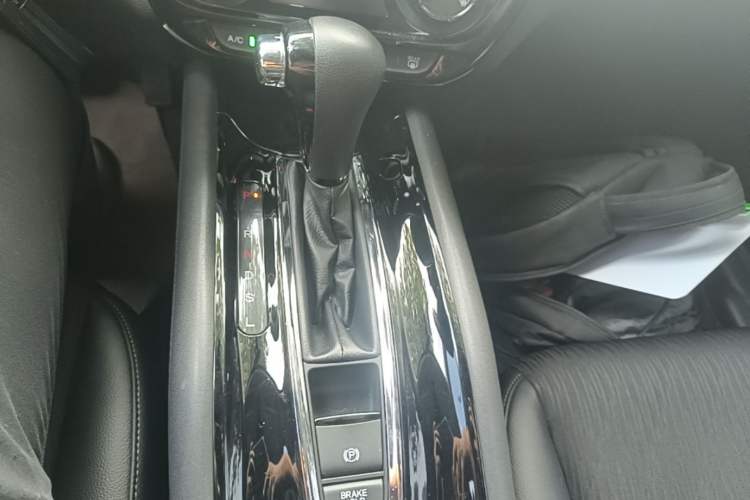 Used Honda Vezel 2020 1.5L CVT Pioneer Edition Gear Lever