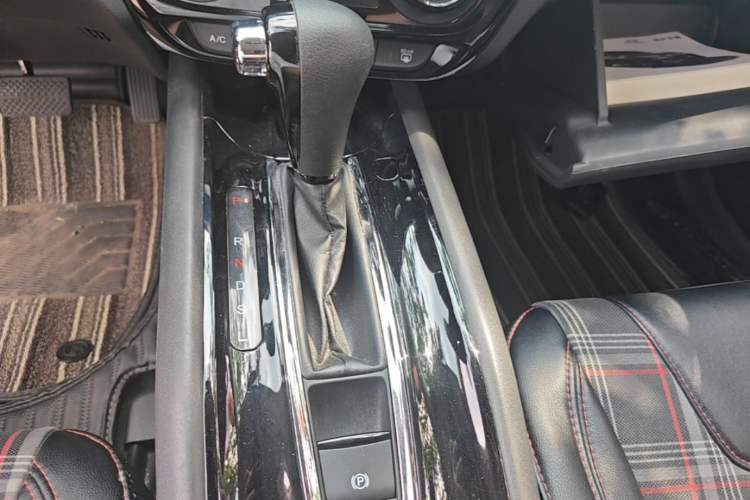 Used Honda Vezel 2020 1.5L CVT Pioneer Edition Gear Lever