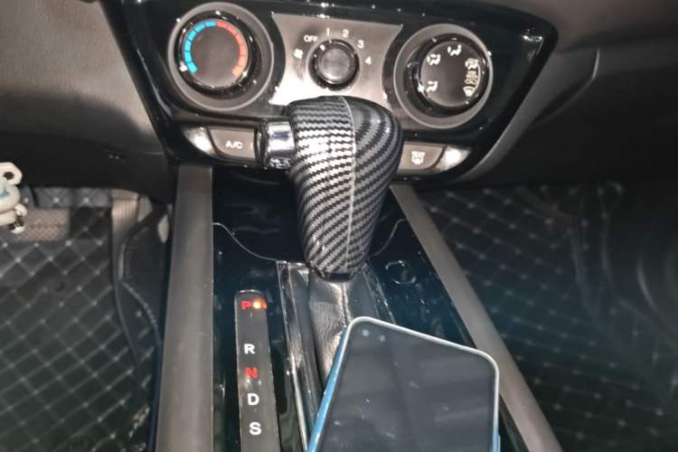 Used Honda Vezel 2020 1.5L CVT Elite Edition Gear Lever