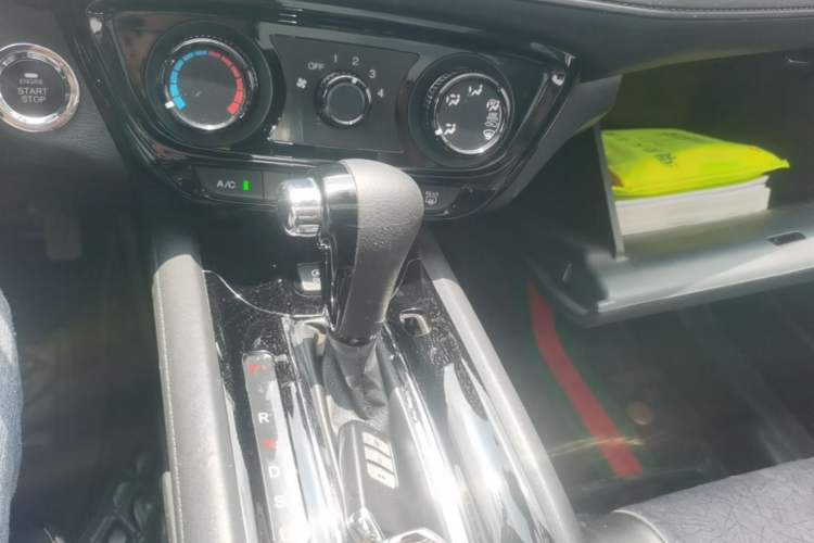 Used Honda Vezel 2020 1.5L CVT Pioneer Edition Gear Lever