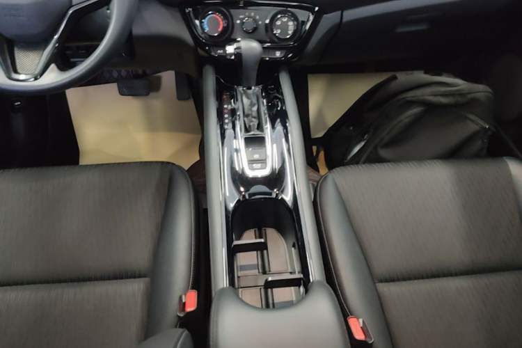 Used Honda Vezel 2020 1.5L CVT Pioneer Edition Gear Lever