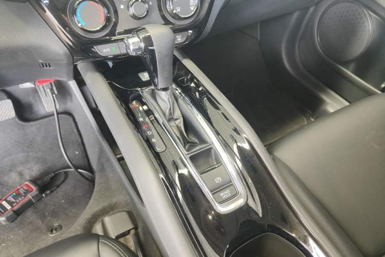 Used Honda Vezel 2020 1.5L CVT Elite Edition Gear Lever