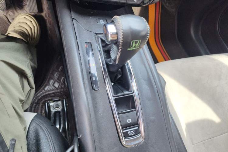 Used Honda Vezel 2020 1.5L CVT Pioneer Edition Gear Lever