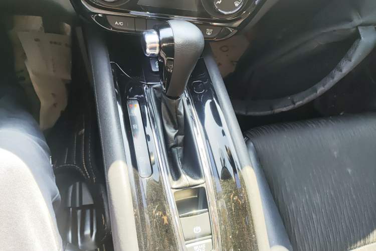 Used Honda Vezel 2020 1.5L CVT Pioneer Edition Gear Lever