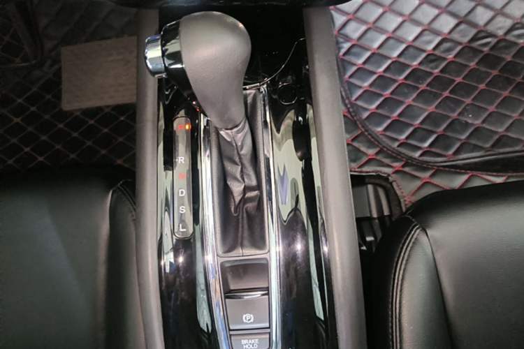 Used Honda Vezel 2020 220 TURBO CVT Elite Edition Gear Lever