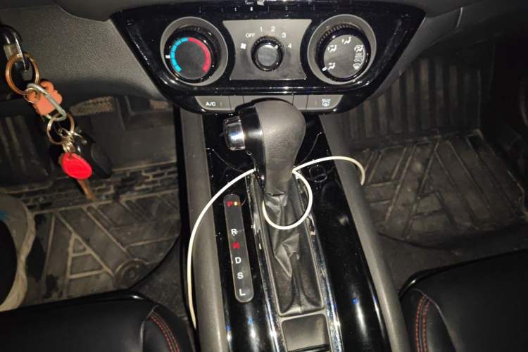 Used Honda Vezel 2020 1.5L CVT Elite Edition Gear Lever