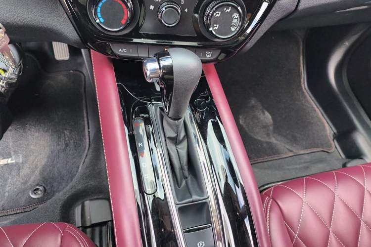 Used Honda Vezel 2020 1.5L CVT Pioneer Edition Gear Lever